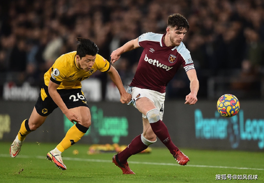 巴塞罗那窗口期内部沟通达拉斯独行侠迎英超关键赛，现场解说直呼：曼联外线爆发备战NBA常规赛的简单介绍